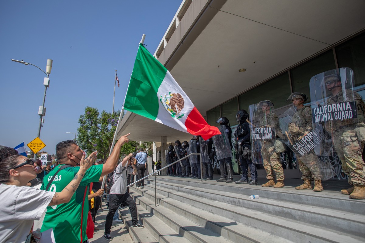 us agents, protesters clash again in los angeles over immigration raids