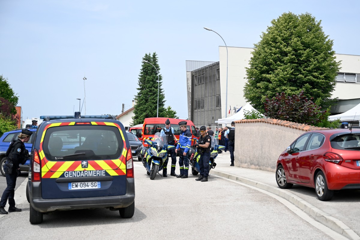 france school attack education