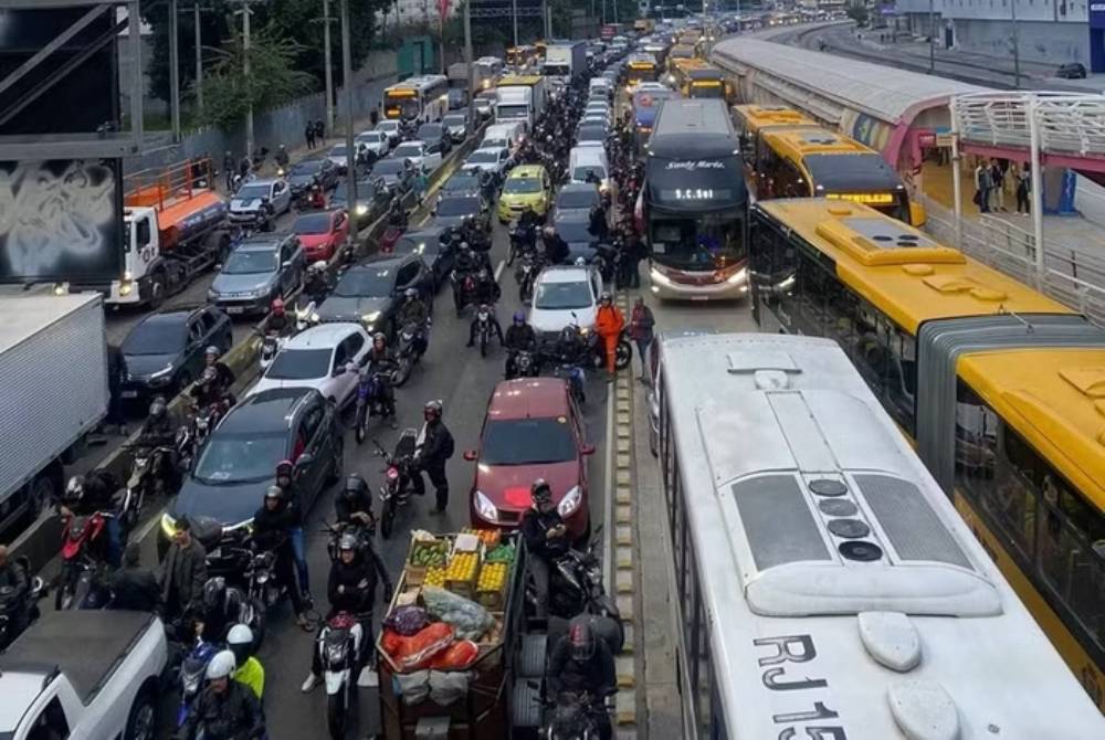 megaoperação no complexo de israel