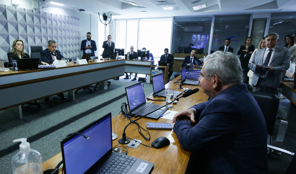 senadora soraya thronicke, na cpi das bets