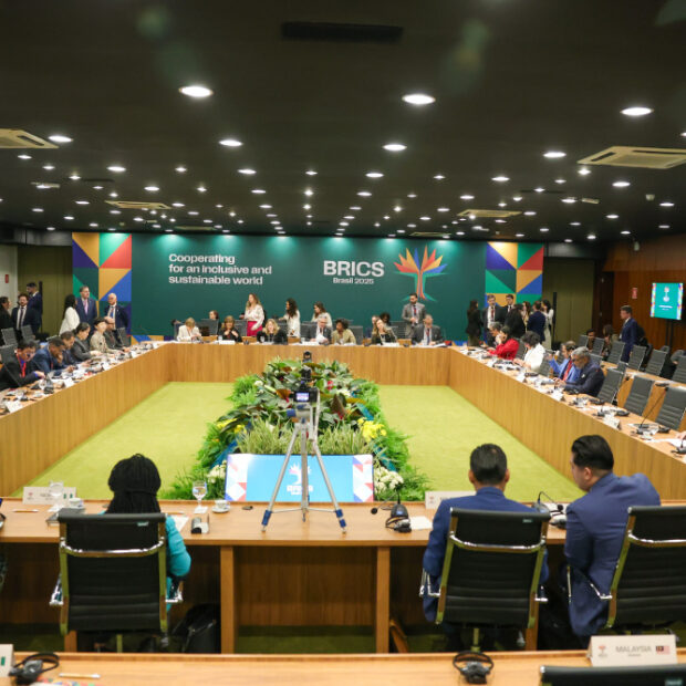 15ª reunião de ministros da saúde do brics (df).