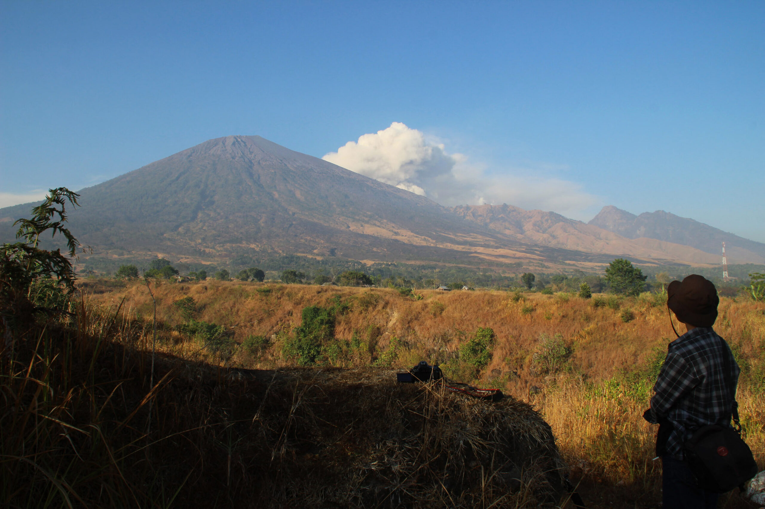 indonesia volcano barujari rinjani