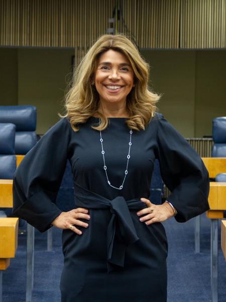 a vereadora cris monteiro do novo sp esta no seu primeiro mandato 1627676109874 v2 450x600