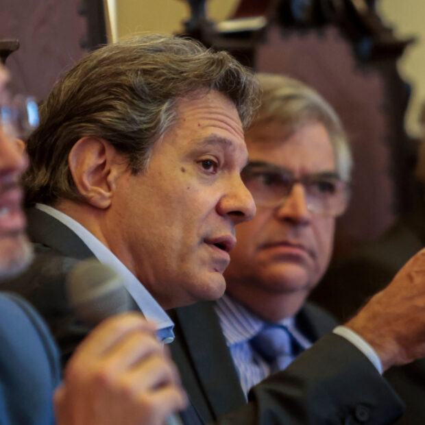 haddad participa de evento na assoc. dos antigos alunos fac. lgo. s. francisco. (1) (1)