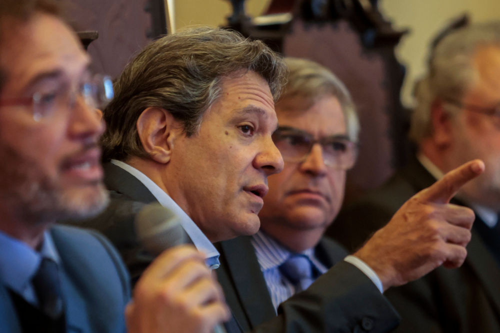 haddad participa de evento na assoc. dos antigos alunos fac. lgo. s. francisco. (1) (1)