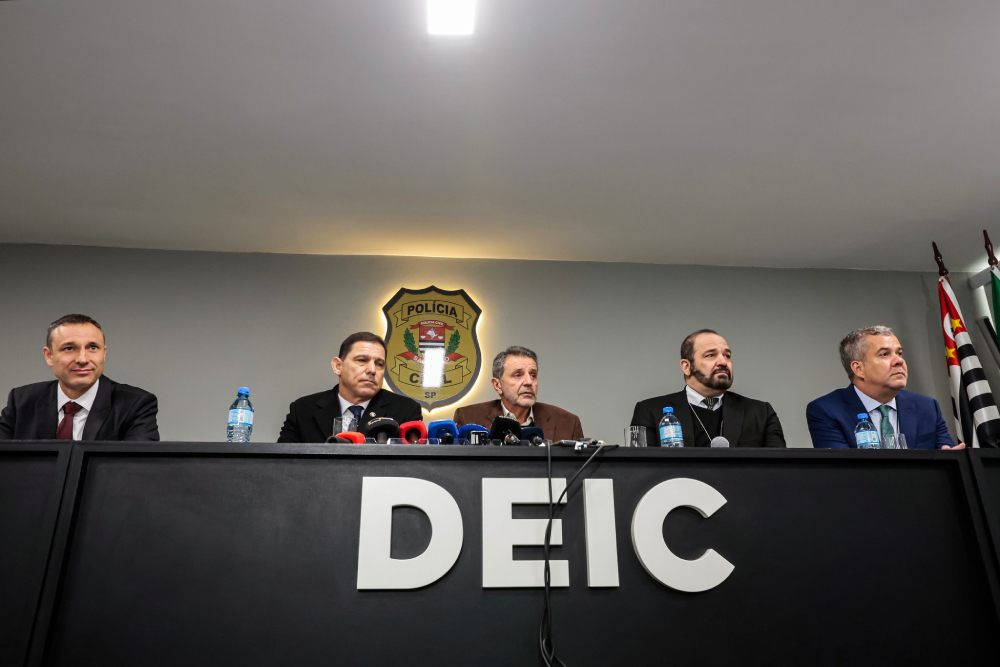 deic fala sobre a invasão hacker (sp).