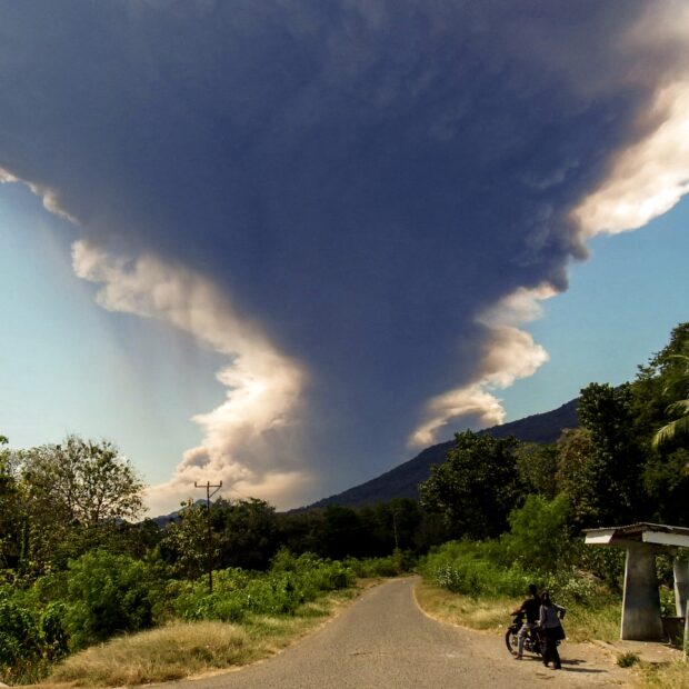 indonesia volcano