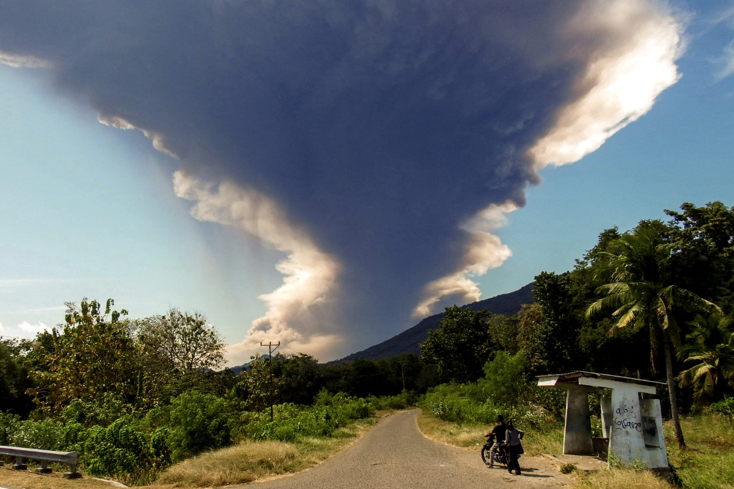 indonesia volcano