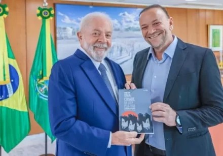 lula a esquerda e o prefeito de araraquara edinho silva pt sp no palacio do planalto 1724180541070 v2 900x506.jpg