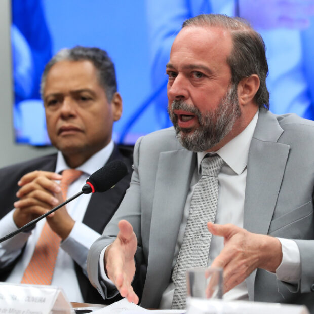 ministro alexandre silveira, na comissão de minas e energia.