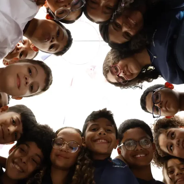 crianças e adolescentes