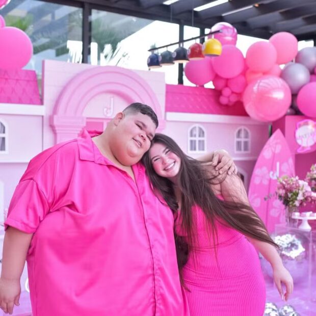 Nicolle reagiu a vídeo de XJ com Camila Bolzani, desabafou nos comentários e depois apagou o recado, mas a internet já tinha visto tudo