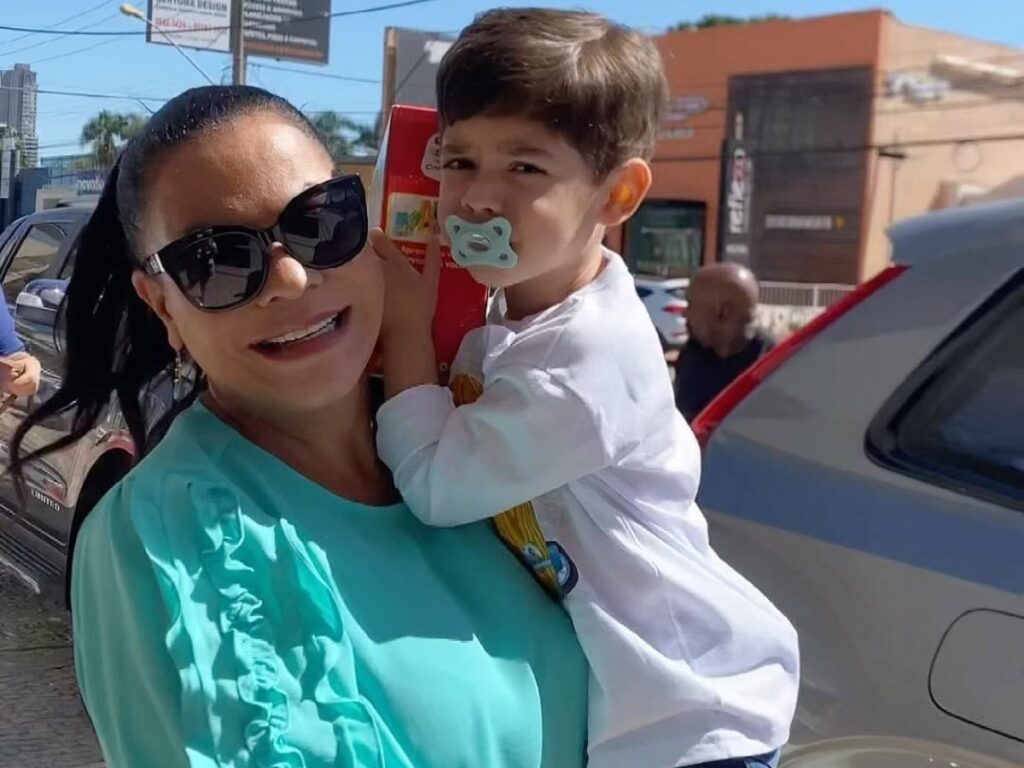leo filho de murilo huff podera visitar dona ruth nas ferias natal e ano novo. veja