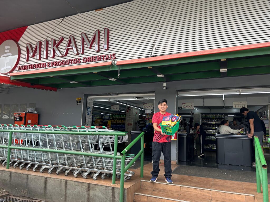 erick ryoiti akaoka, subgerente da loja mikami créditos daniel xavier jornal de brasília (10)