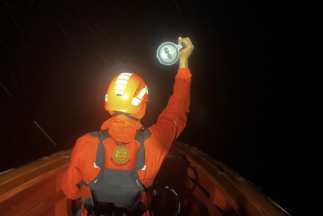 afp 20250715 66r82pb v1 midres indonesiaaccident