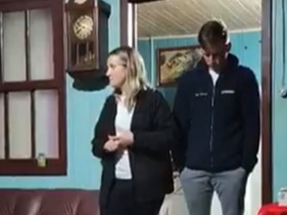 Com postura de rainha traída, ela expõe a verdade com classe e fecha as portas com a mesma elegância com que um dia as abriu.
