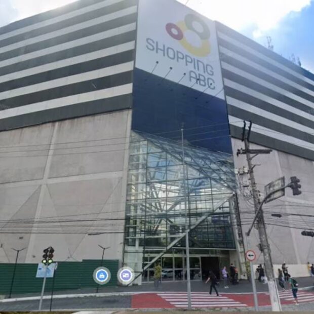 bandidos sequestram pai e filha em shopping da grande sp