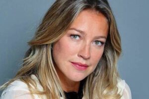 Atriz enfrenta ação de R$ 15 mil movida por ex-funcionária que alega ter sido exposta nas redes sociais. Audiência está marcada para agosto.