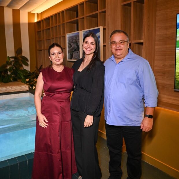 dinah lins thamiris rodrigues e marcelo gilbert foto elias dantas alo alo bahia 2