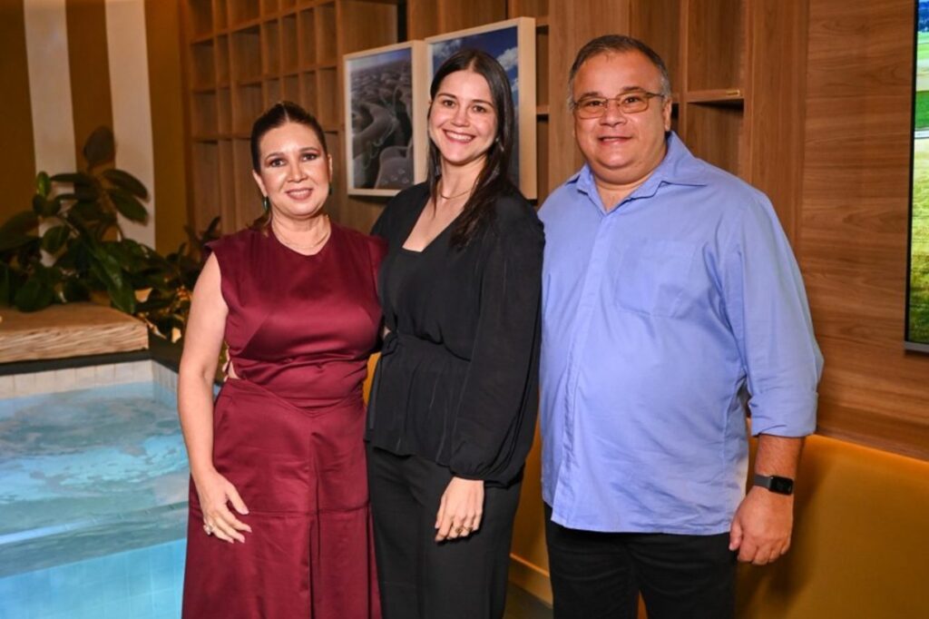 dinah lins thamiris rodrigues e marcelo gilbert foto elias dantas alo alo bahia 