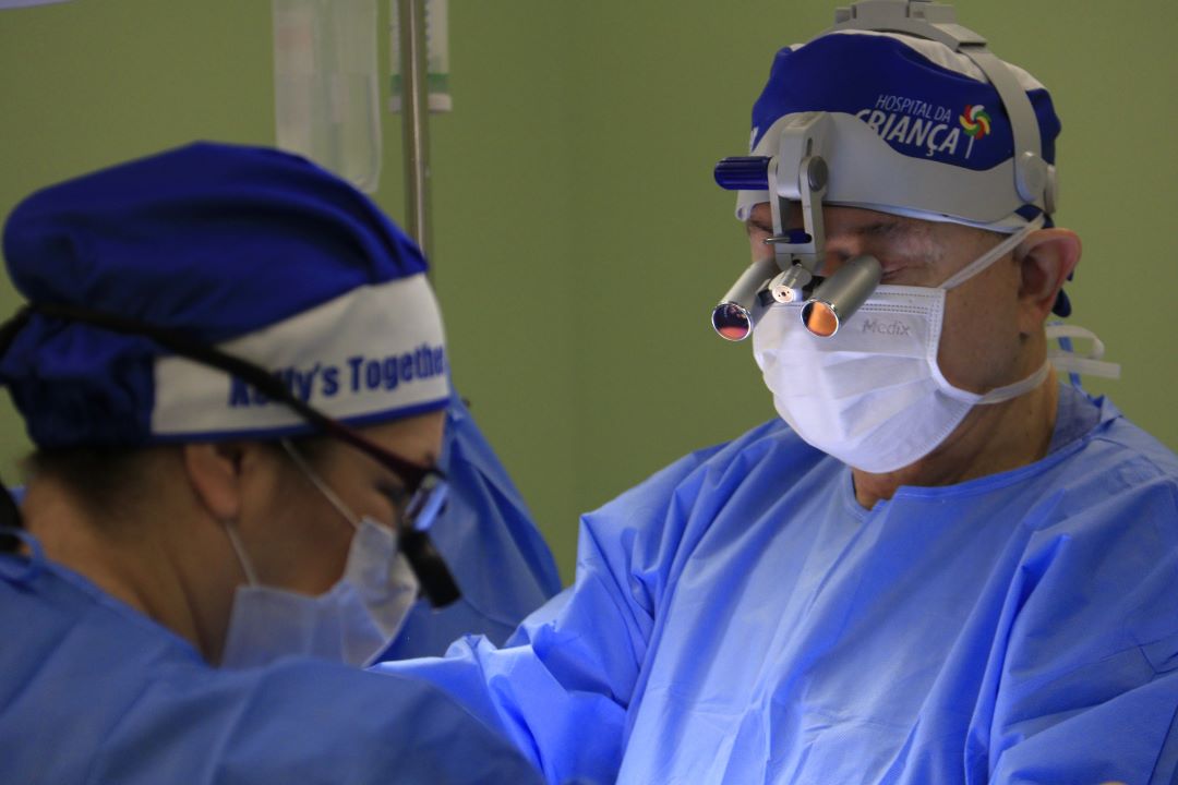 Homem descobre câncer metastático após transplante de fígado