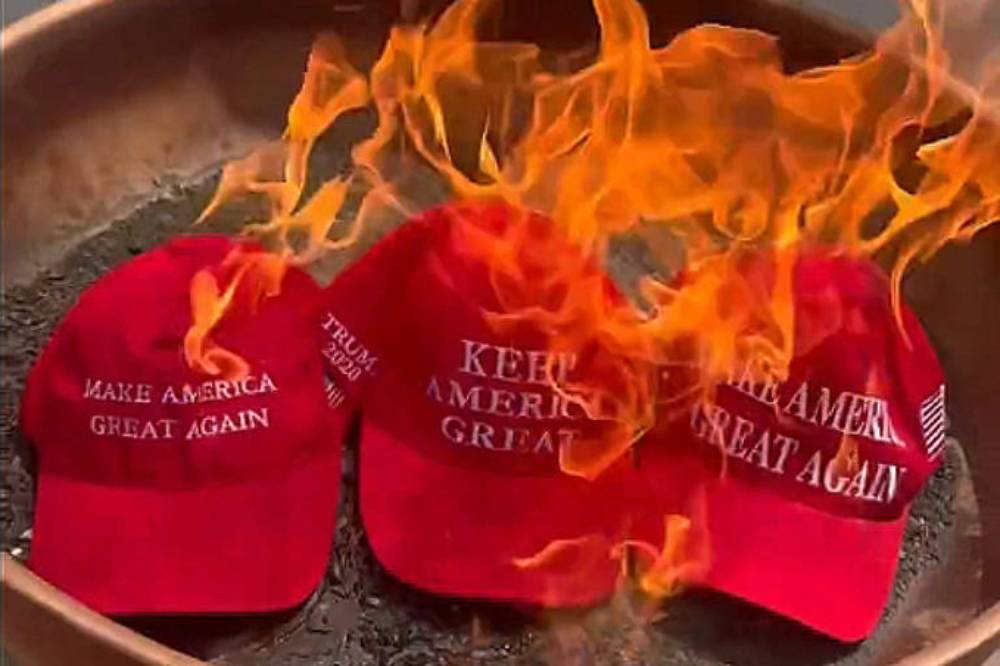 apoiadores de trump queimam bonés