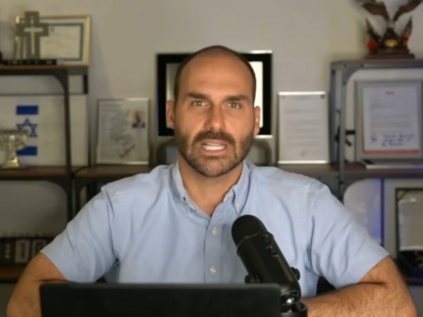 O Deputado, que já ultrapassou licença de 120 dias, atacou o STF e fez ameaças diretas durante uma live. A Polícia Federal promete não se calar.