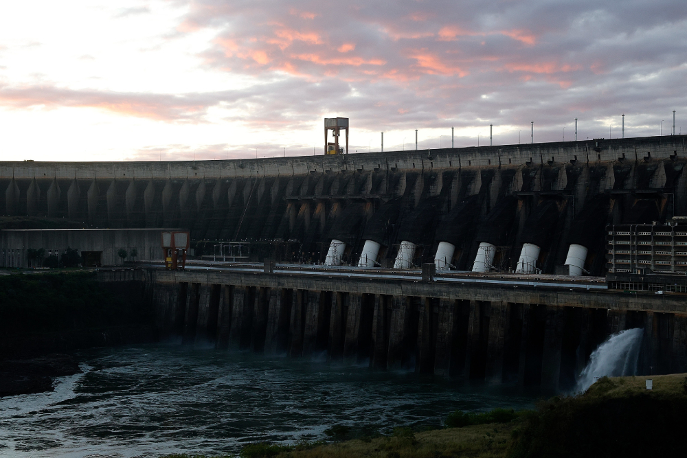 usina hidrelétrica itaipu binacional. (1)