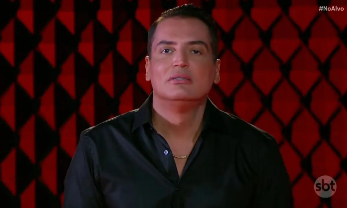 O jornalista desabafa no programa ‘No Alvo’, do SBT, e leva resposta debochada da doutora: “Curtindo a fama que me deram!”