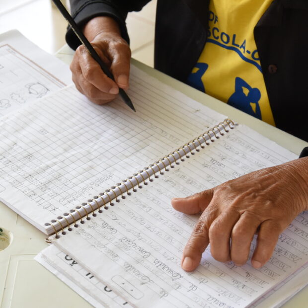 adultos escola eja