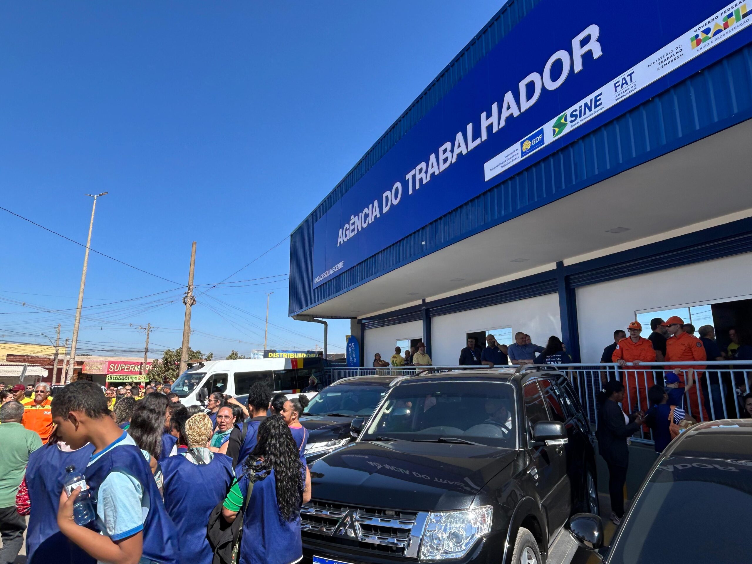 sol nascente pôr do sol ganha primeira unidade da agência do trabalhador foto daniel xavier (2)