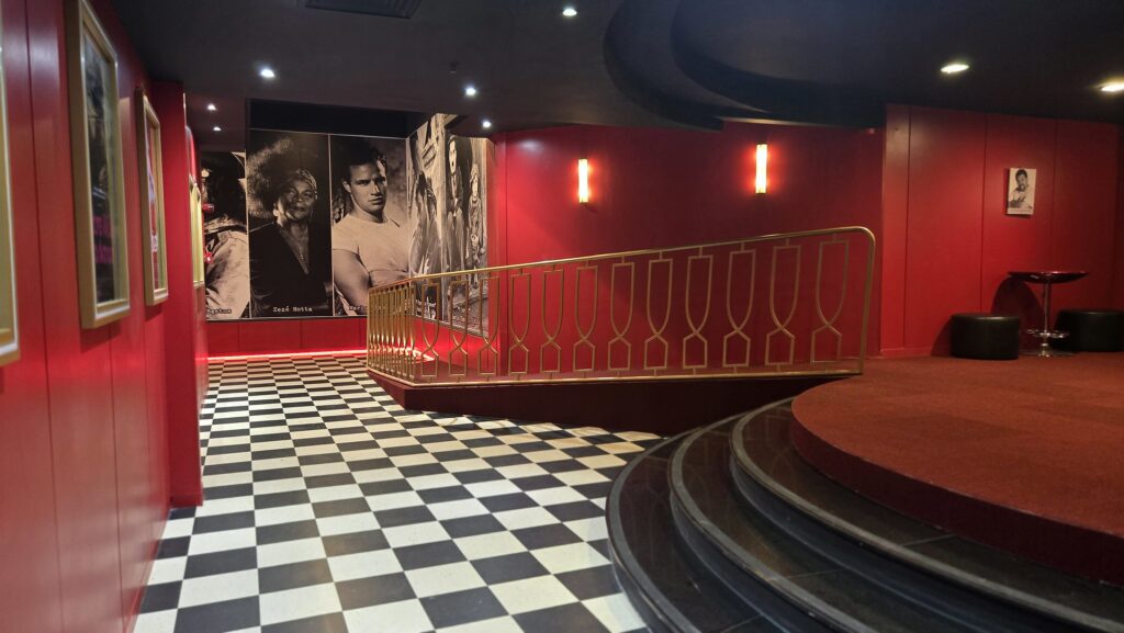 54646846835 db7c577130 k