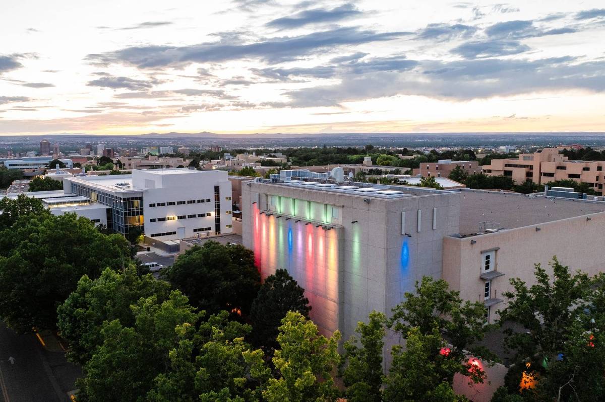 atirador mata ao menos uma pessoa em ataque na universidade do novo méxico