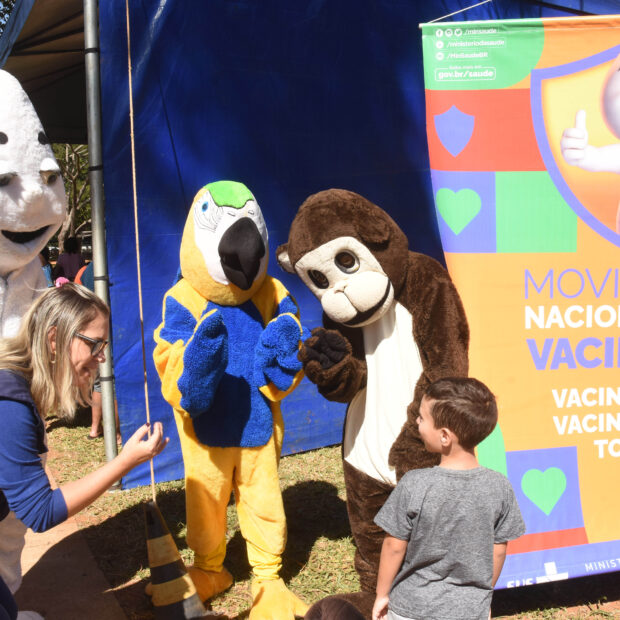 8.6.2023 vacinação no zoológico de brasília foto tony winston agência saúde df