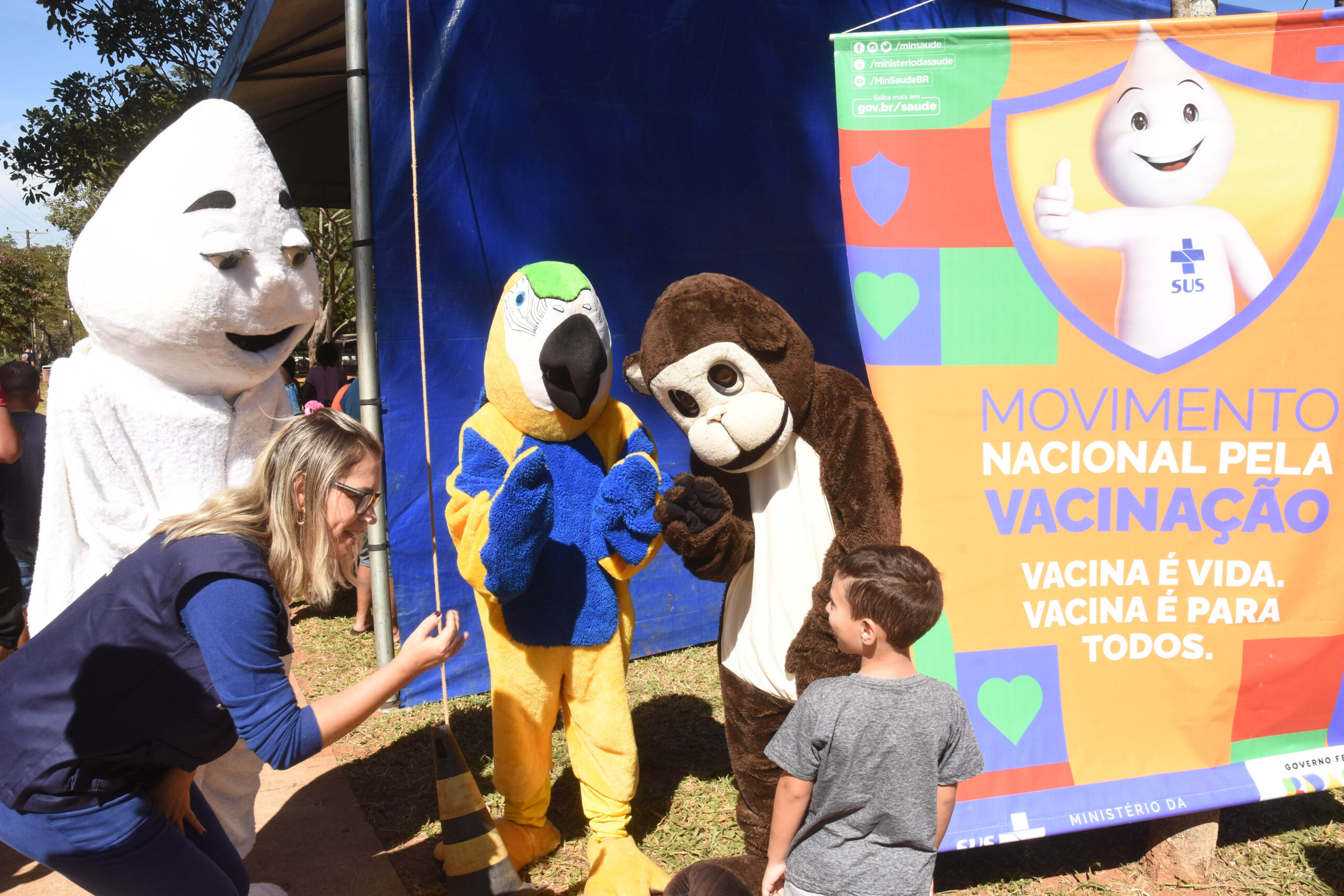 8.6.2023 vacinação no zoológico de brasília foto tony winston agência saúde df