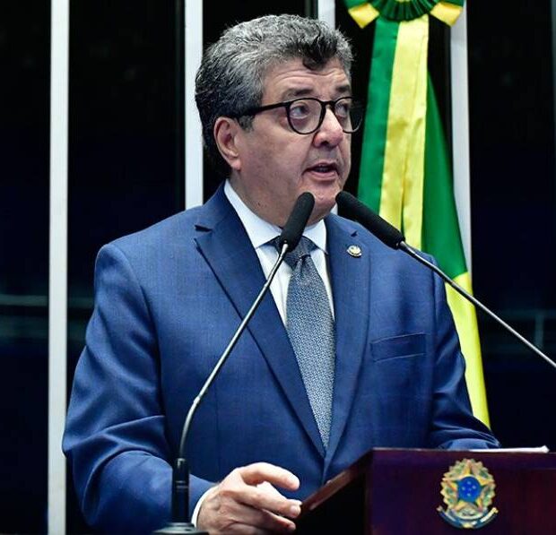 senador fernando farias