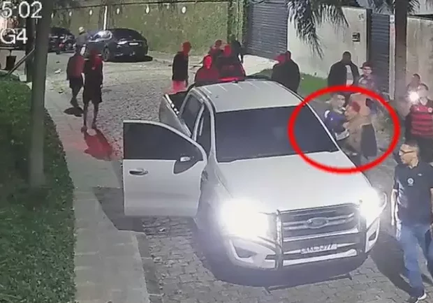Os advogados do rapper criticam denúncia por tentativa de homicídio, dizem que não há provas técnicas e acusam perseguição midiática