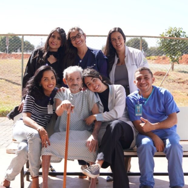 paciente internado 1 ano