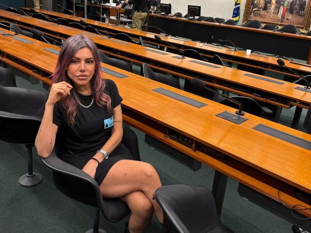 Influenciadora tatuada, patriota e polêmica, Liziane troca o bisturi pelos bastidores do poder e diz que quer “mudar o Brasil de verdade”, sem receber salário, é claro!