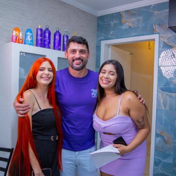 vinícius del gobbi e suas colaboradoras