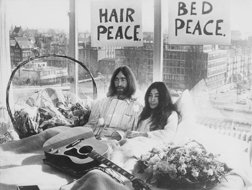 gettyimages 101010214 john lennon yoko ono bed in@1400x1050