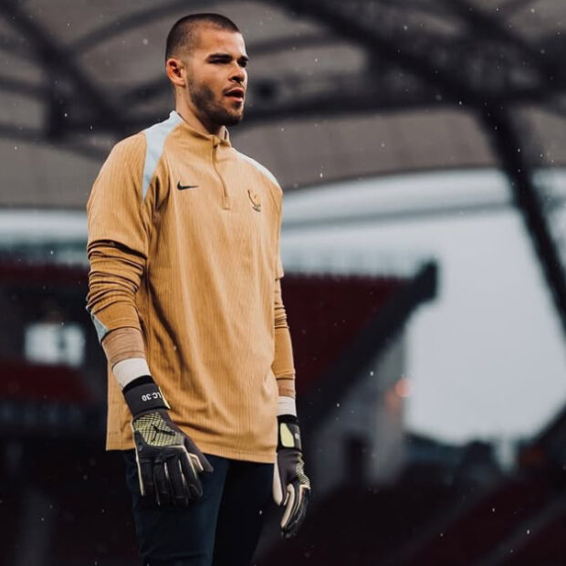 o goleiro de 23 anos, cuja transferência custaria 40 milhões de euros