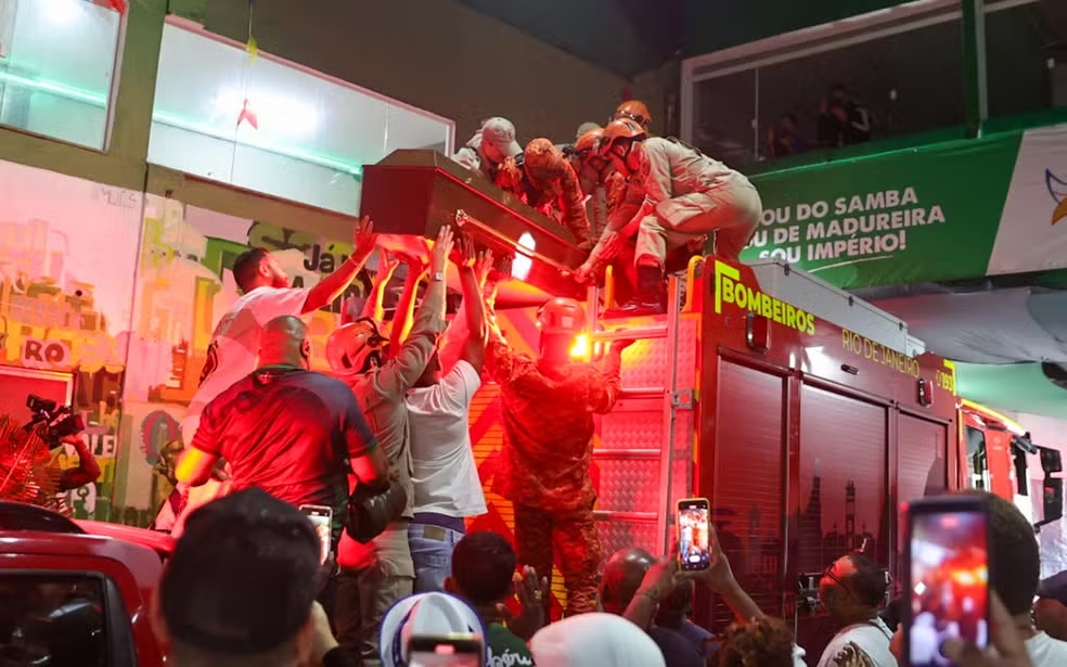 caixao de arlindo cruz