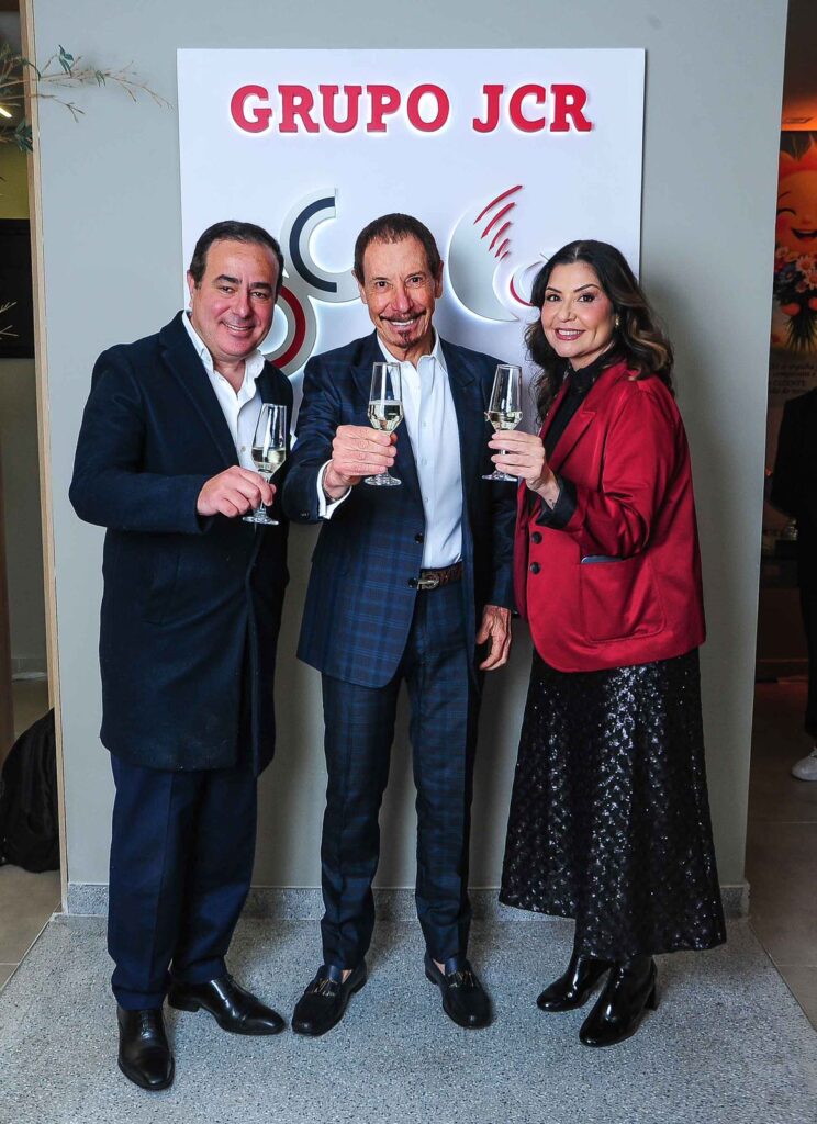 sandro augusto (pres. grupo multissetorial brasil que dá certo); joão carolino; larissa torres