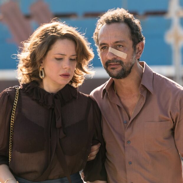 os enforcados tragicomedia com leandra leal e irandhir santos ganha data de estreia