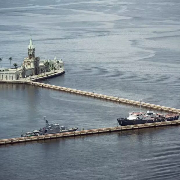 79999585 ri rio de janeiro rj 23 11 2018 ilha fiscal baia de guanabara fotografia brenno carvalho