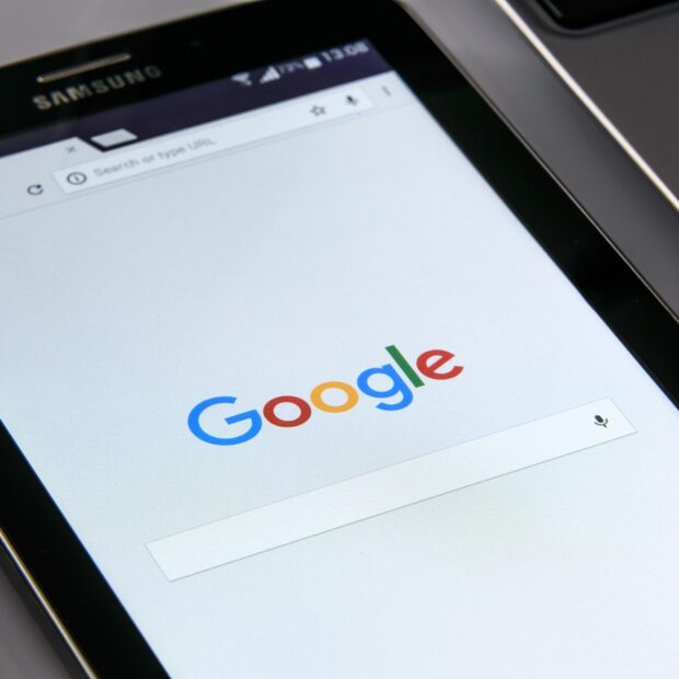 google on your smartphone 1796337 1280