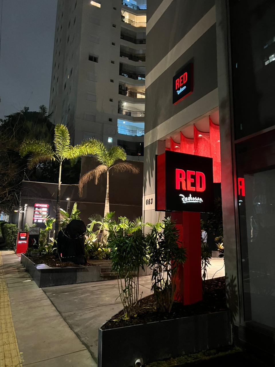radisson red ibirapuera fachada