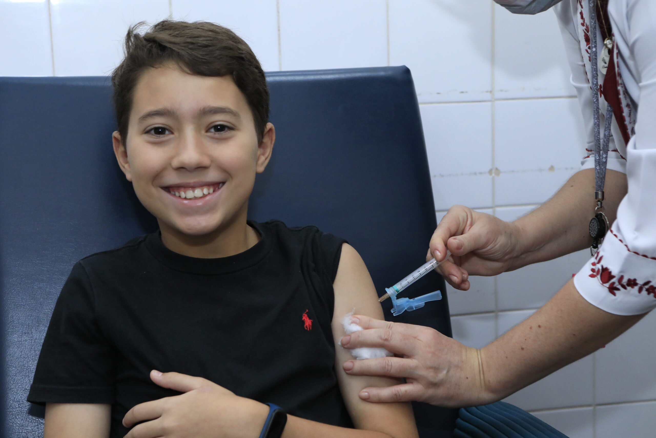 vacina criança dengue