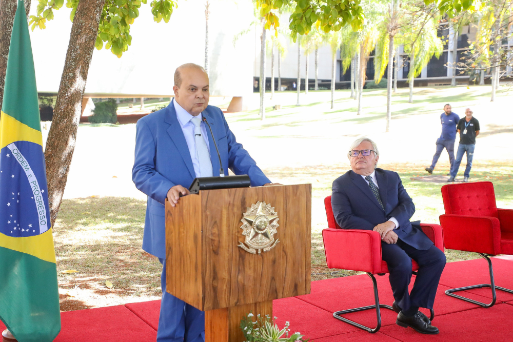 governador ibaneis rocha sanciona lei que doa terreno e autoriza construção do quarto módulo do stj (1)